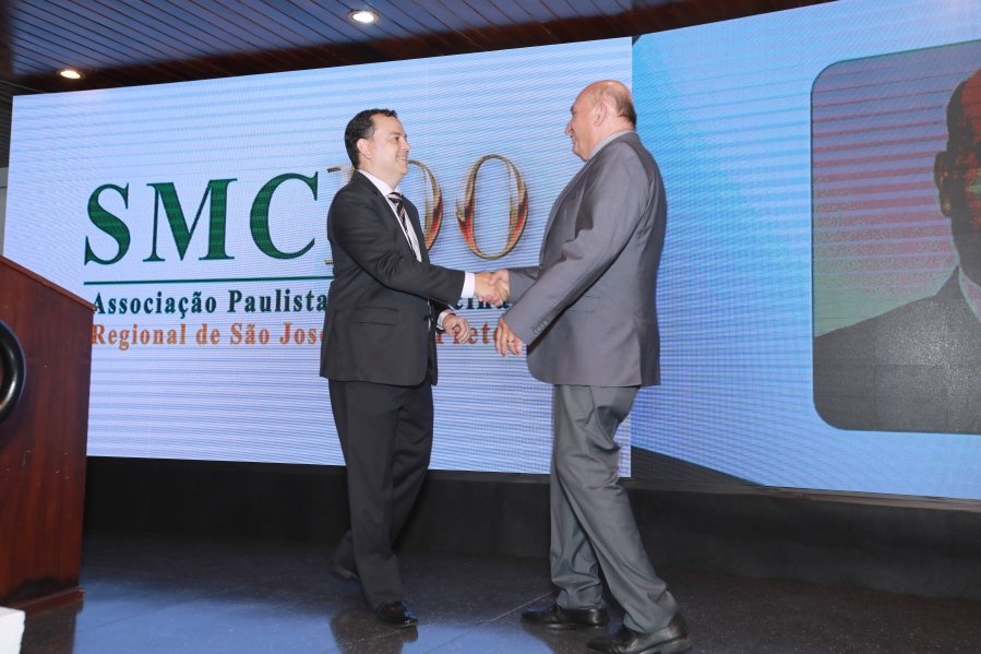 COQUETEL DOS PRESIDENTES- 100 ANOS DA SOCIEDADE MEDICINA E CIRURGIA - Eloisa Mattos