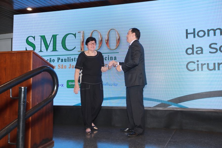 COQUETEL DOS PRESIDENTES- 100 ANOS DA SOCIEDADE MEDICINA E CIRURGIA - Eloisa Mattos