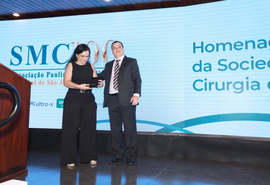 COQUETEL DOS PRESIDENTES- 100 ANOS DA SOCIEDADE MEDICINA E CIRURGIA - Eloisa Mattos