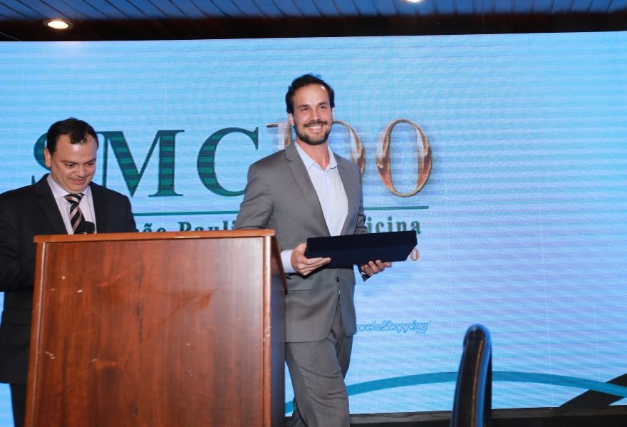 COQUETEL DOS PRESIDENTES- 100 ANOS DA SOCIEDADE MEDICINA E CIRURGIA - Eloisa Mattos