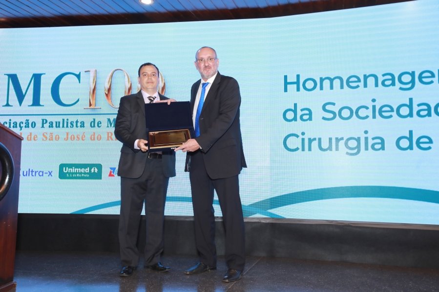 COQUETEL DOS PRESIDENTES- 100 ANOS DA SOCIEDADE MEDICINA E CIRURGIA - Eloisa Mattos