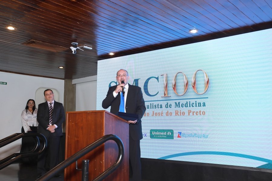 COQUETEL DOS PRESIDENTES- 100 ANOS DA SOCIEDADE MEDICINA E CIRURGIA - Eloisa Mattos