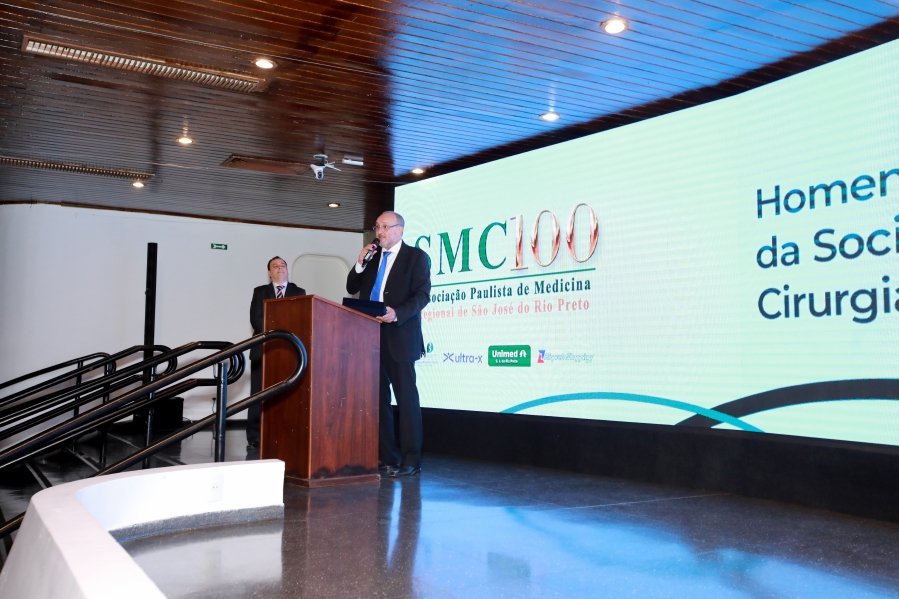 COQUETEL DOS PRESIDENTES- 100 ANOS DA SOCIEDADE MEDICINA E CIRURGIA - Eloisa Mattos