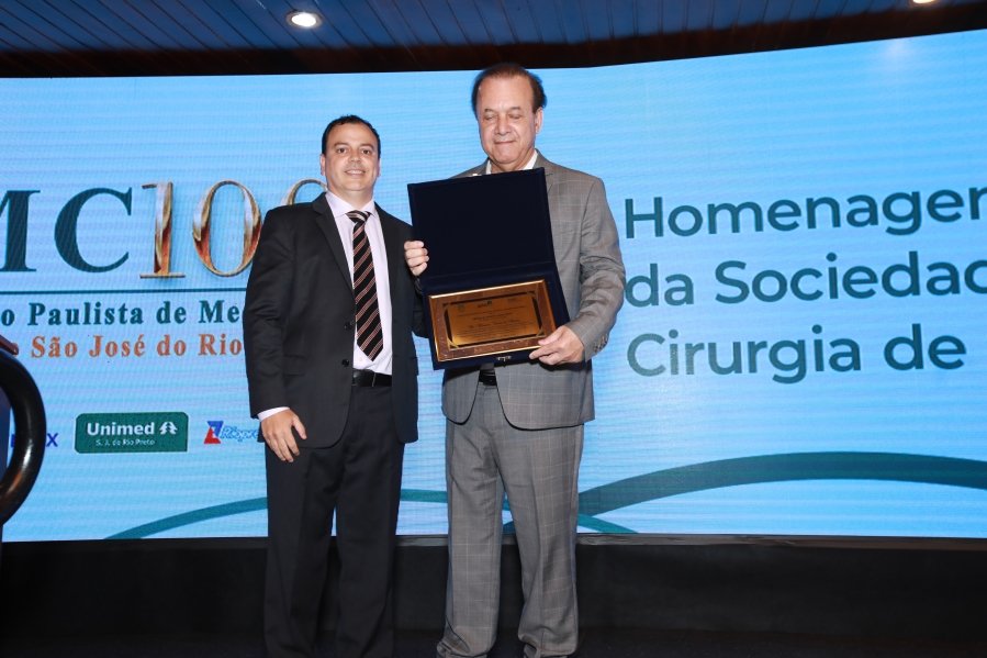 COQUETEL DOS PRESIDENTES- 100 ANOS DA SOCIEDADE MEDICINA E CIRURGIA - Eloisa Mattos