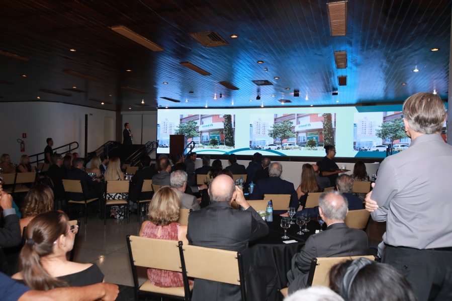 COQUETEL DOS PRESIDENTES- 100 ANOS DA SOCIEDADE MEDICINA E CIRURGIA - Eloisa Mattos