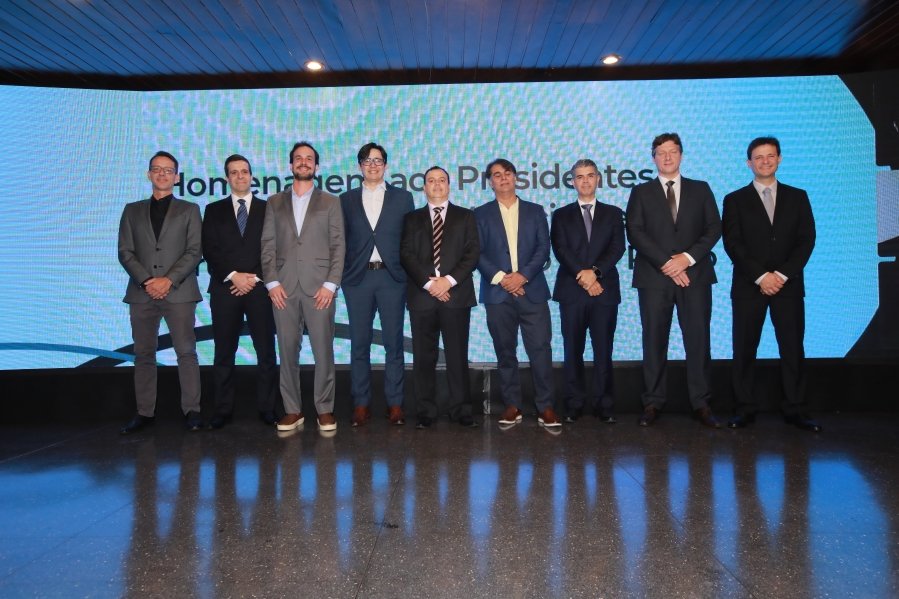 COQUETEL DOS PRESIDENTES- 100 ANOS DA SOCIEDADE MEDICINA E CIRURGIA - Eloisa Mattos