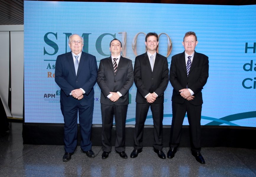 COQUETEL DOS PRESIDENTES- 100 ANOS DA SOCIEDADE MEDICINA E CIRURGIA - Eloisa Mattos