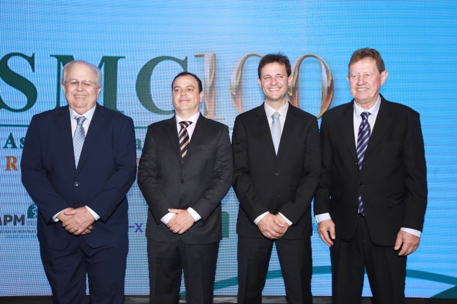 COQUETEL DOS PRESIDENTES- 100 ANOS DA SOCIEDADE MEDICINA E CIRURGIA - Eloisa Mattos