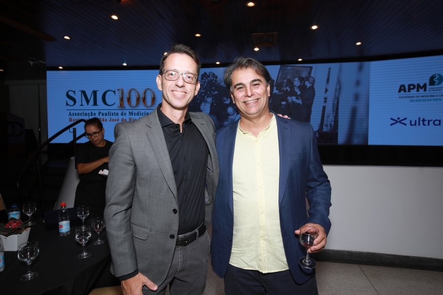 COQUETEL DOS PRESIDENTES- 100 ANOS DA SOCIEDADE MEDICINA E CIRURGIA - Eloisa Mattos