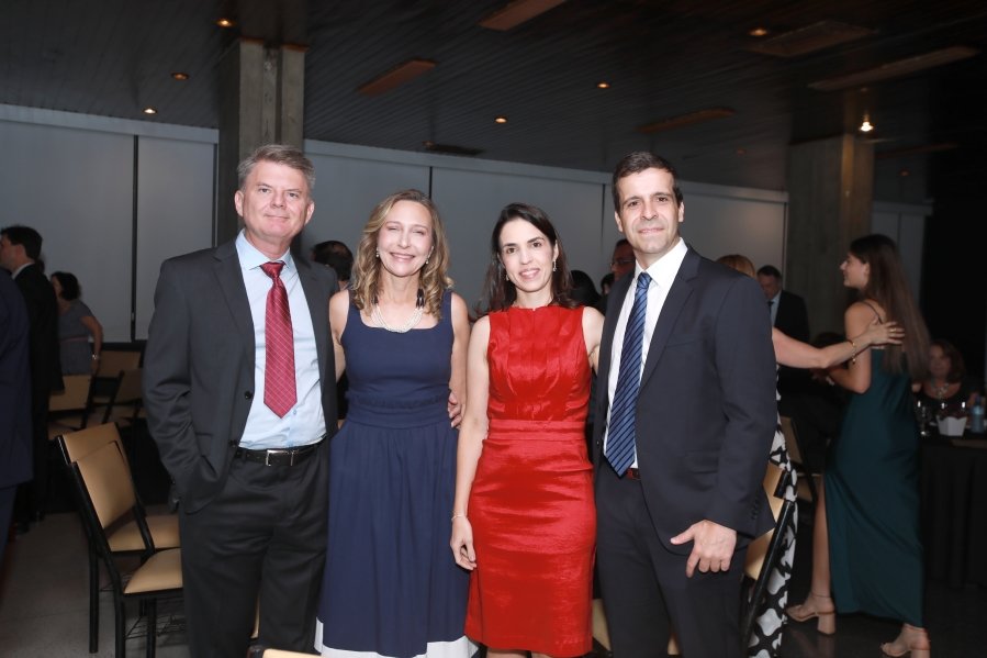 COQUETEL DOS PRESIDENTES- 100 ANOS DA SOCIEDADE MEDICINA E CIRURGIA - Eloisa Mattos