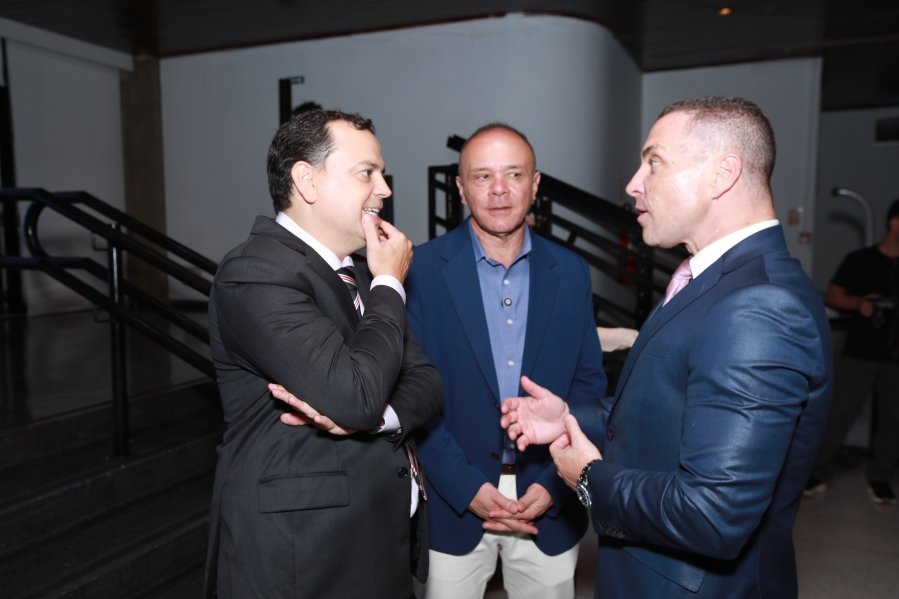 COQUETEL DOS PRESIDENTES- 100 ANOS DA SOCIEDADE MEDICINA E CIRURGIA - Eloisa Mattos