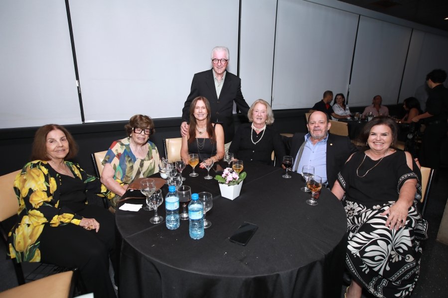 COQUETEL DOS PRESIDENTES- 100 ANOS DA SOCIEDADE MEDICINA E CIRURGIA - Eloisa Mattos