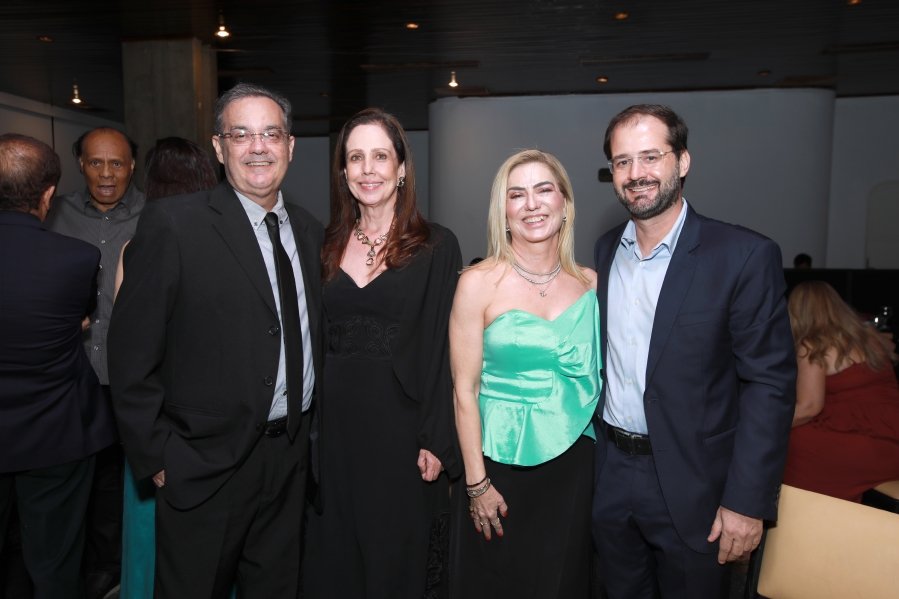 COQUETEL DOS PRESIDENTES- 100 ANOS DA SOCIEDADE MEDICINA E CIRURGIA - Eloisa Mattos