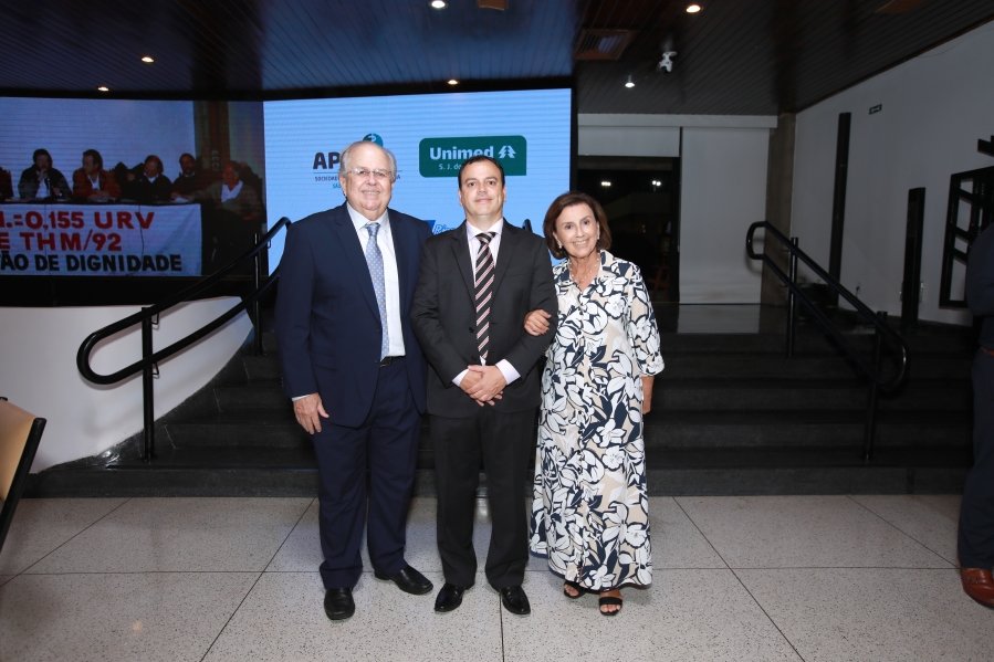 COQUETEL DOS PRESIDENTES- 100 ANOS DA SOCIEDADE MEDICINA E CIRURGIA - Eloisa Mattos