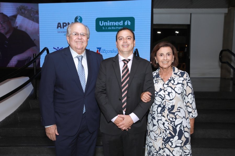 COQUETEL DOS PRESIDENTES- 100 ANOS DA SOCIEDADE MEDICINA E CIRURGIA - Eloisa Mattos