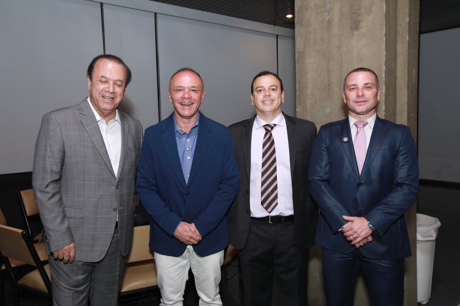 COQUETEL DOS PRESIDENTES- 100 ANOS DA SOCIEDADE MEDICINA E CIRURGIA - Eloisa Mattos