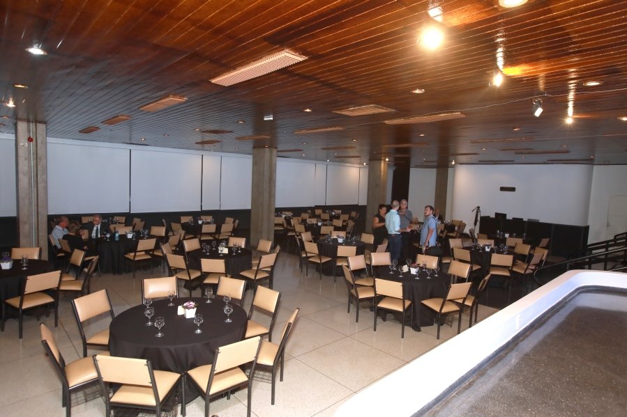 COQUETEL DOS PRESIDENTES- 100 ANOS DA SOCIEDADE MEDICINA E CIRURGIA - Eloisa Mattos