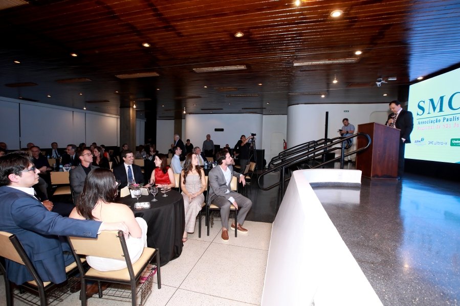 COQUETEL DOS PRESIDENTES- 100 ANOS DA SOCIEDADE MEDICINA E CIRURGIA - Eloisa Mattos