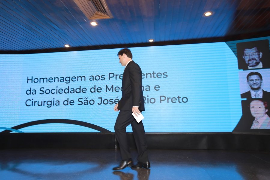 COQUETEL DOS PRESIDENTES- 100 ANOS DA SOCIEDADE MEDICINA E CIRURGIA - Eloisa Mattos