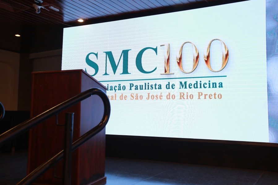 COQUETEL DOS PRESIDENTES- 100 ANOS DA SOCIEDADE MEDICINA E CIRURGIA - Eloisa Mattos