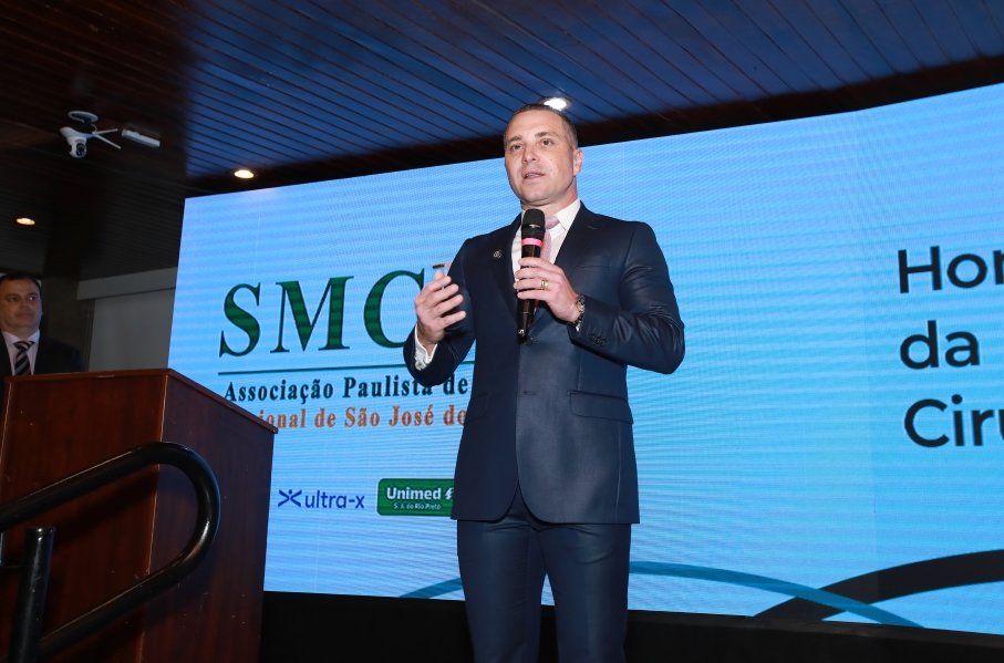 COQUETEL DOS PRESIDENTES- 100 ANOS DA SOCIEDADE MEDICINA E CIRURGIA - Eloisa Mattos