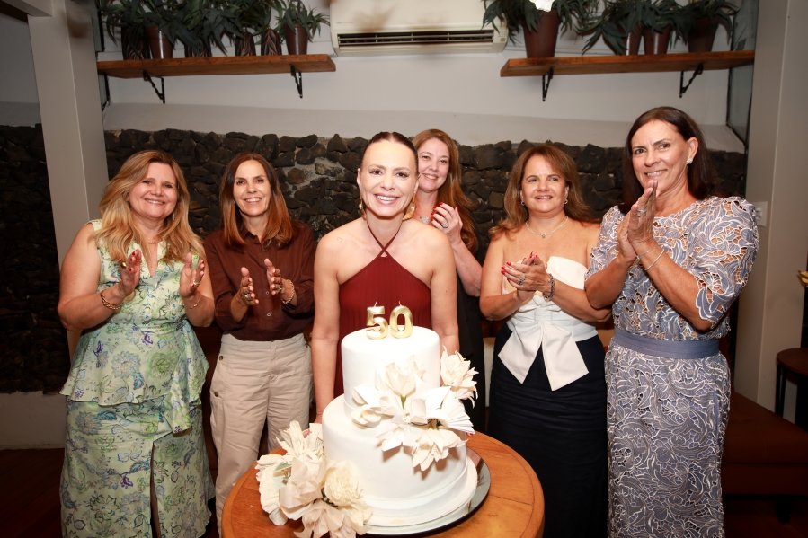 JANAÍNA CELEBRA 50 ANOS EM UMA NOITE INESQUECÍVEL – 11/04/2026 - Eloisa Mattos