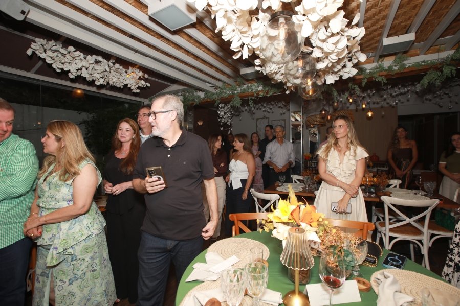 JANAÍNA CELEBRA 50 ANOS EM UMA NOITE INESQUECÍVEL – 11/04/2026 - Eloisa Mattos