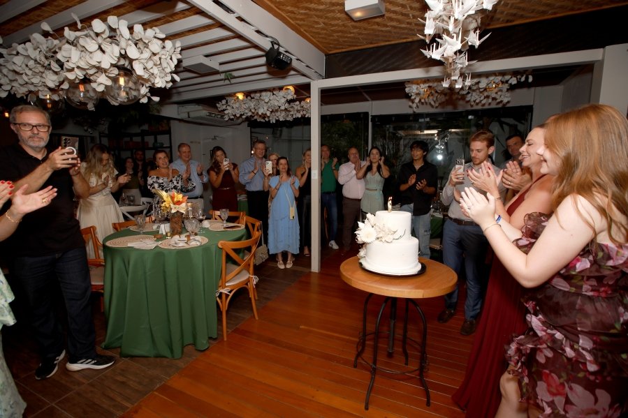 JANAÍNA CELEBRA 50 ANOS EM UMA NOITE INESQUECÍVEL – 11/04/2026 - Eloisa Mattos