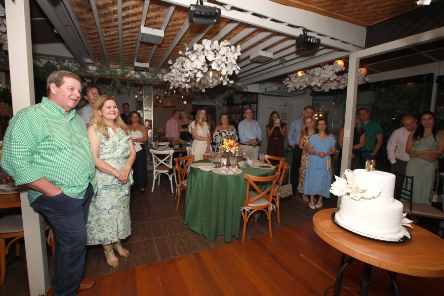 JANAÍNA CELEBRA 50 ANOS EM UMA NOITE INESQUECÍVEL – 11/04/2026 - Eloisa Mattos