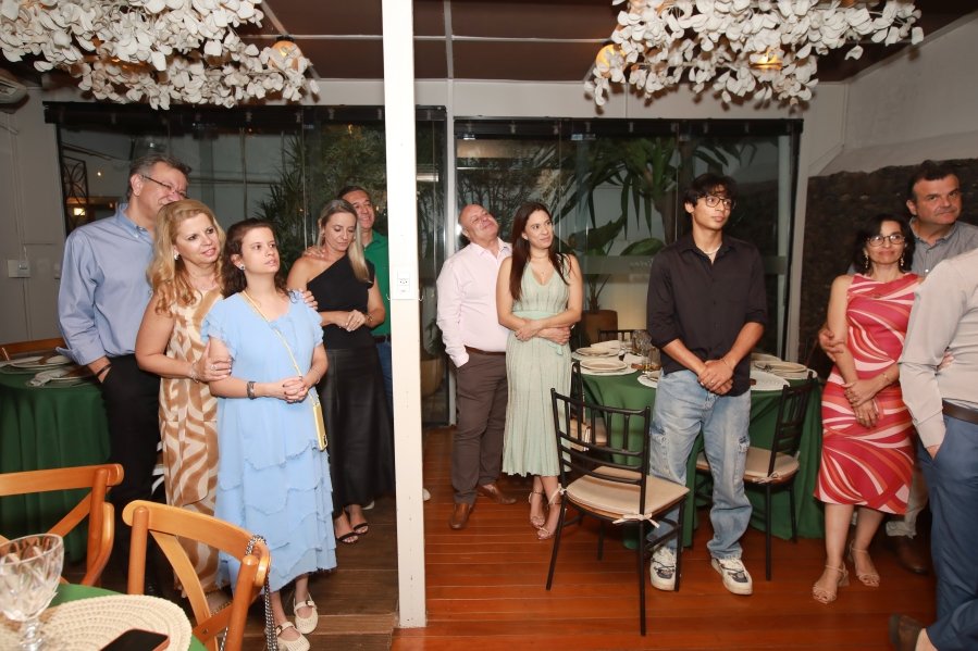 JANAÍNA CELEBRA 50 ANOS EM UMA NOITE INESQUECÍVEL – 11/04/2026 - Eloisa Mattos