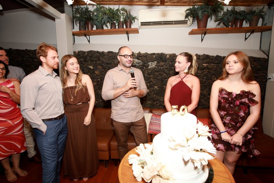 JANAÍNA CELEBRA 50 ANOS EM UMA NOITE INESQUECÍVEL – 11/04/2026 - Eloisa Mattos