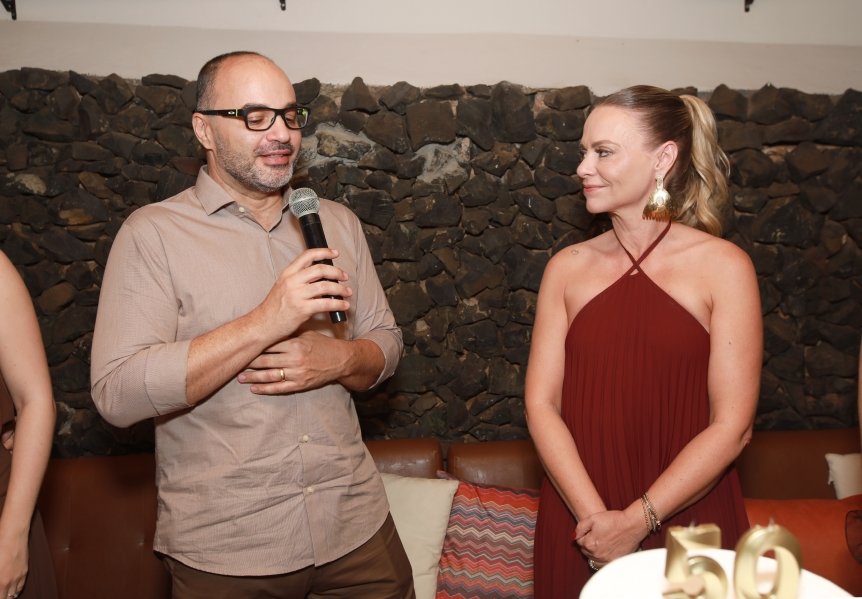 JANAÍNA CELEBRA 50 ANOS EM UMA NOITE INESQUECÍVEL – 11/04/2026 - Eloisa Mattos