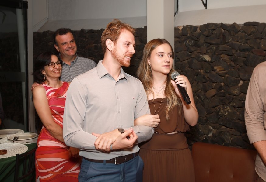 JANAÍNA CELEBRA 50 ANOS EM UMA NOITE INESQUECÍVEL – 11/04/2026 - Eloisa Mattos