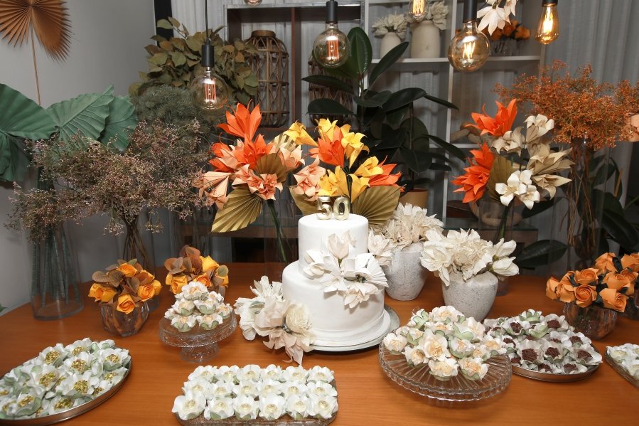 JANAÍNA CELEBRA 50 ANOS EM UMA NOITE INESQUECÍVEL – 11/04/2026 - Eloisa Mattos