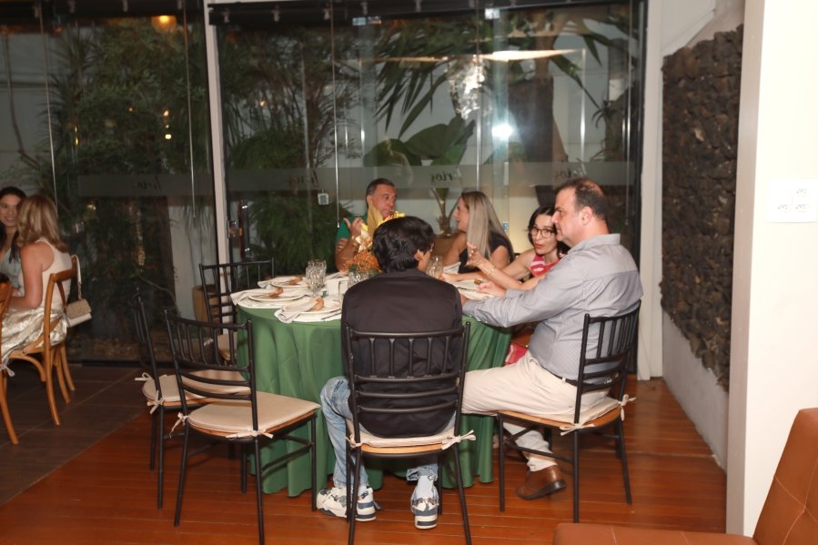 JANAÍNA CELEBRA 50 ANOS EM UMA NOITE INESQUECÍVEL – 11/04/2026 - Eloisa Mattos