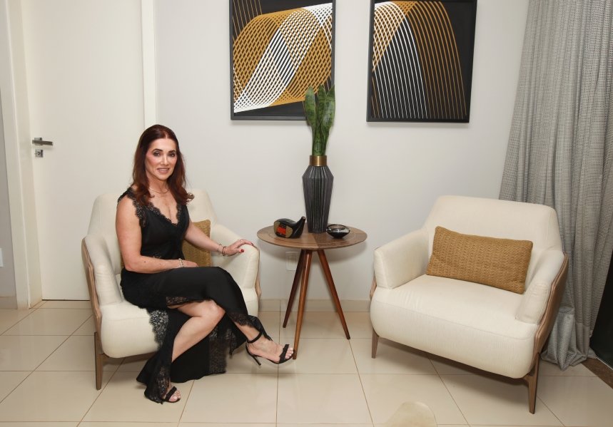 UMA NOITE ESPECIAL – ANIVERSÁRIO DE SUZANA VALENTE - Eloisa Mattos