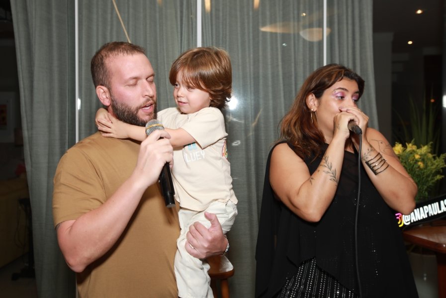 UMA NOITE ESPECIAL – ANIVERSÁRIO DE SUZANA VALENTE - Eloisa Mattos