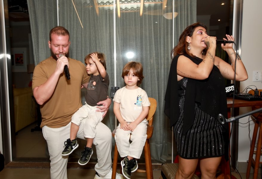 UMA NOITE ESPECIAL – ANIVERSÁRIO DE SUZANA VALENTE - Eloisa Mattos