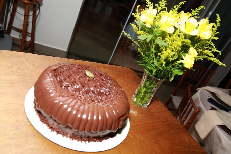 UMA NOITE ESPECIAL – ANIVERSÁRIO DE SUZANA VALENTE - Eloisa Mattos