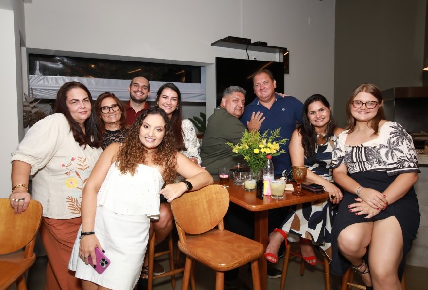 UMA NOITE ESPECIAL – ANIVERSÁRIO DE SUZANA VALENTE - Eloisa Mattos