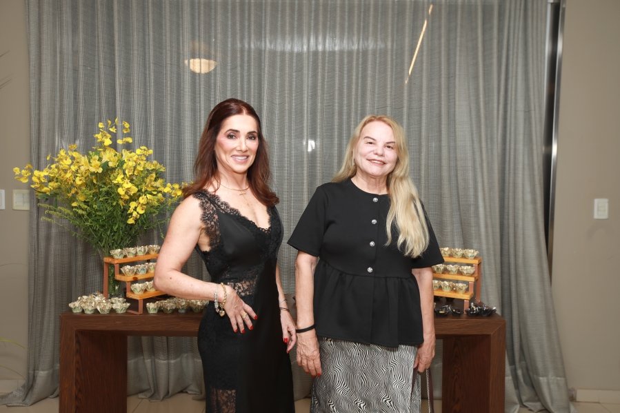 UMA NOITE ESPECIAL – ANIVERSÁRIO DE SUZANA VALENTE - Eloisa Mattos