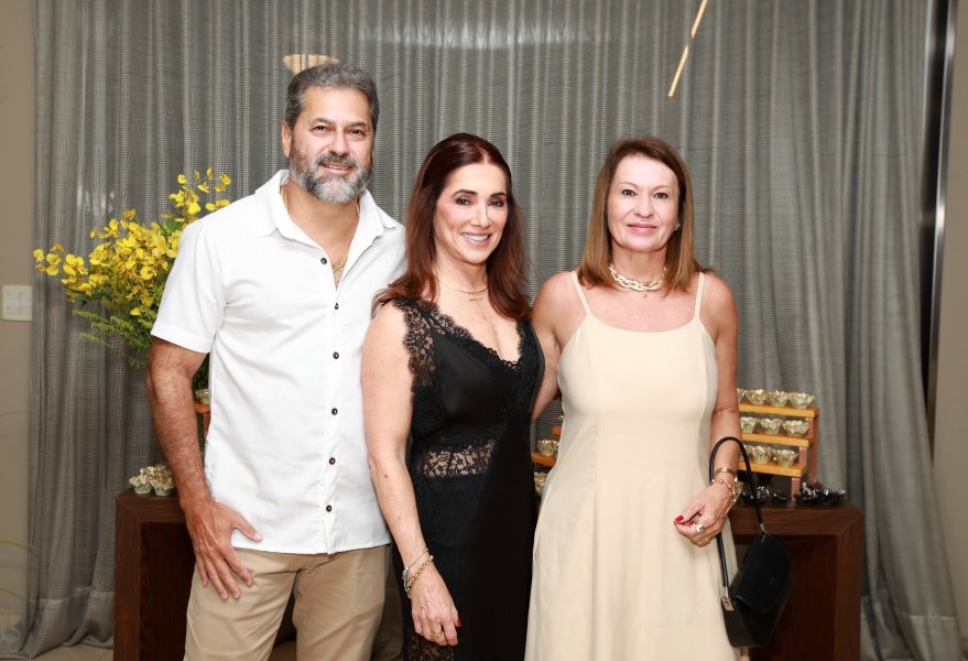 UMA NOITE ESPECIAL – ANIVERSÁRIO DE SUZANA VALENTE - Eloisa Mattos