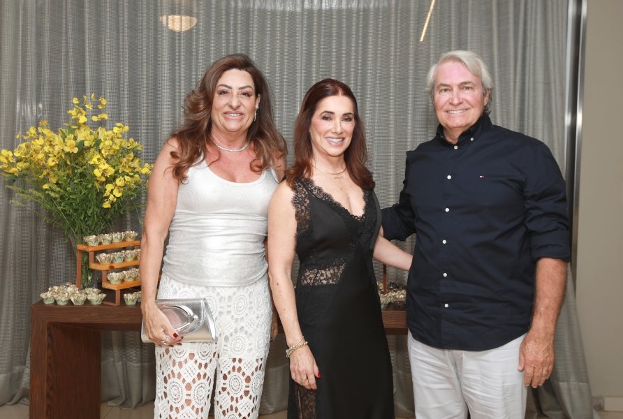 UMA NOITE ESPECIAL – ANIVERSÁRIO DE SUZANA VALENTE - Eloisa Mattos