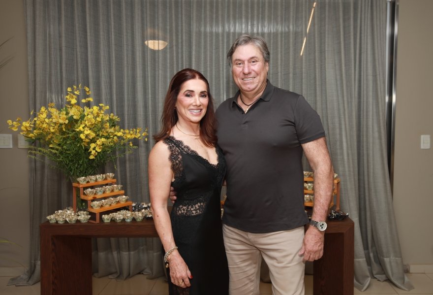 UMA NOITE ESPECIAL – ANIVERSÁRIO DE SUZANA VALENTE - Eloisa Mattos