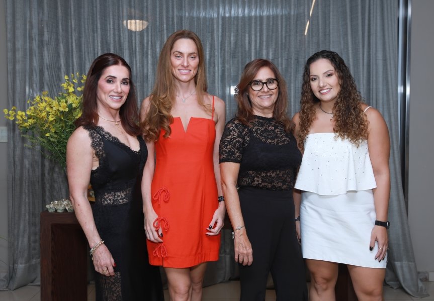 UMA NOITE ESPECIAL – ANIVERSÁRIO DE SUZANA VALENTE - Eloisa Mattos