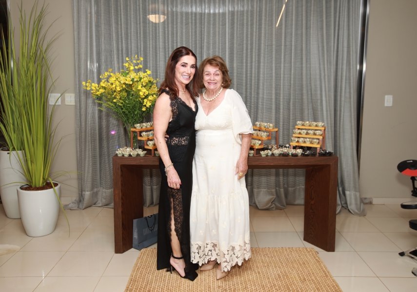 UMA NOITE ESPECIAL – ANIVERSÁRIO DE SUZANA VALENTE - Eloisa Mattos