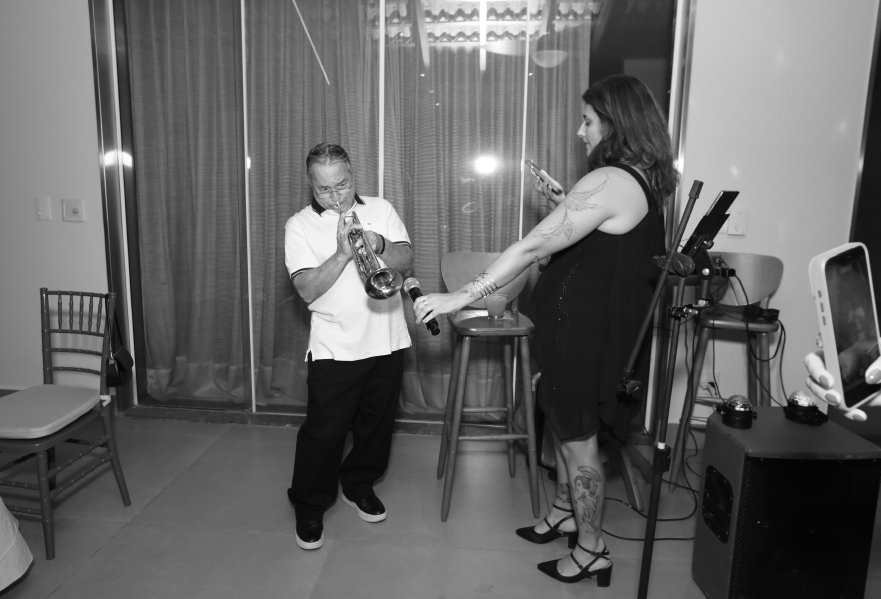 UMA NOITE ESPECIAL – ANIVERSÁRIO DE SUZANA VALENTE - Eloisa Mattos