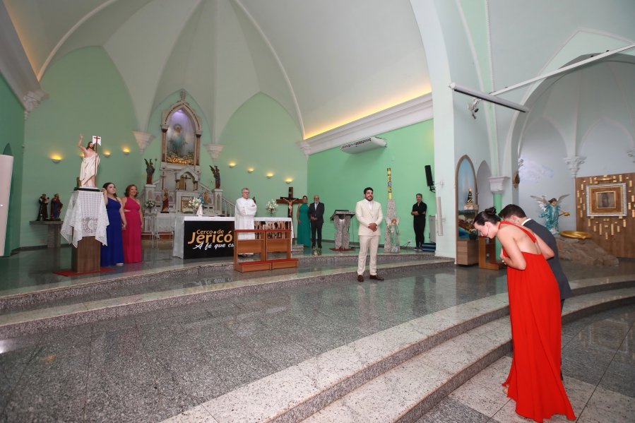 ENLACE MATRIMONIAL DE BEATRIZ ALBANO E MURILO ALCANTARA – RELIGIOSO - Eloisa Mattos