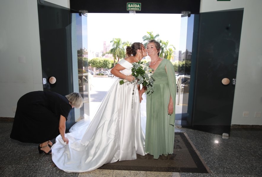 ENLACE MATRIMONIAL DE BEATRIZ ALBANO E MURILO ALCANTARA – RELIGIOSO - Eloisa Mattos