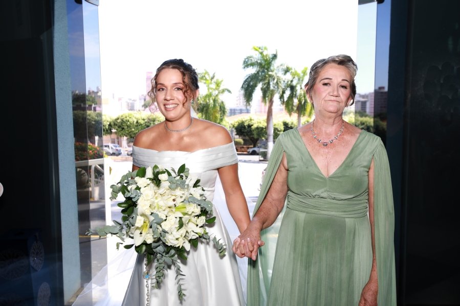 ENLACE MATRIMONIAL DE BEATRIZ ALBANO E MURILO ALCANTARA – RELIGIOSO - Eloisa Mattos